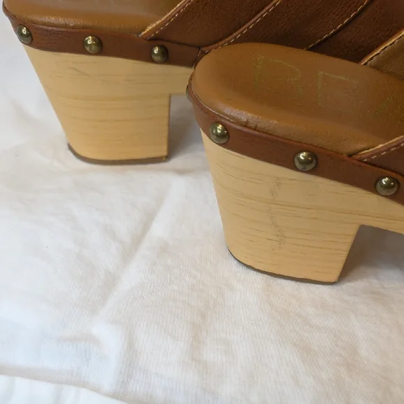 Beach By Maltisse Brown Leather Shoes - Picture 3 of 5